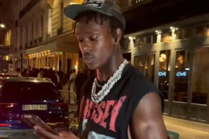 埃梅加被拍到离开巴黎著名夜店，自称自己不是大将而是艺术家