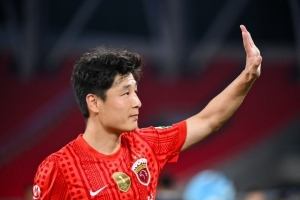记者：武磊门前保持了自己的感觉，海港阵容轮换达到主帅组预期